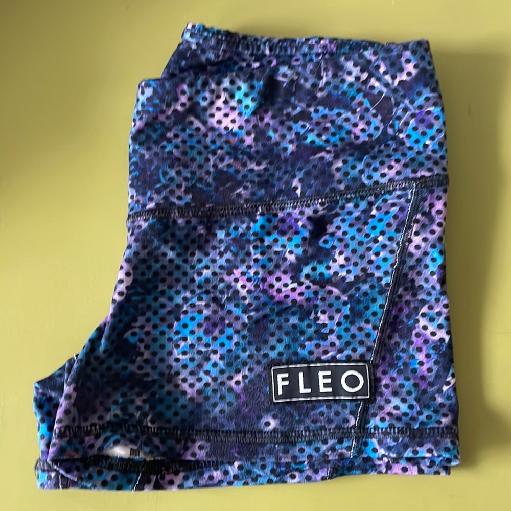 FLEO shorts